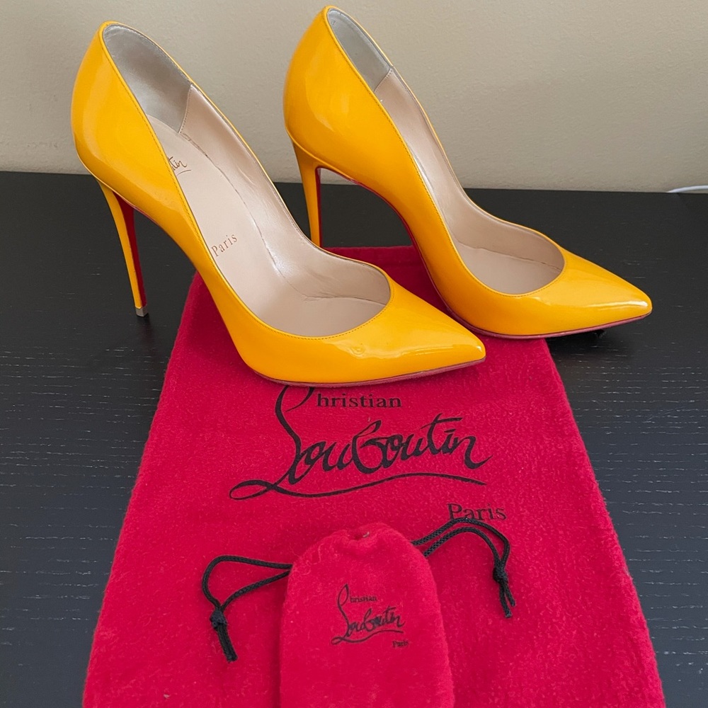 Christian Louboutin Pigalle Follies heels. Size 38